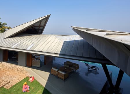 Lateral Verandah House